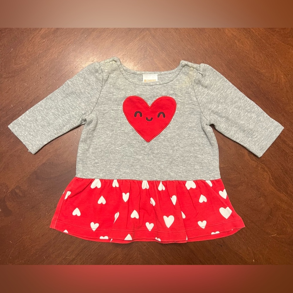 Baby girls size 0-3 Gymboree Valentine’s Day Heart dress